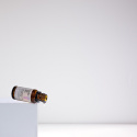 QUEEN B Multifunkcyjne serum z 1% bakuchiolu Make Me Bio 15ml