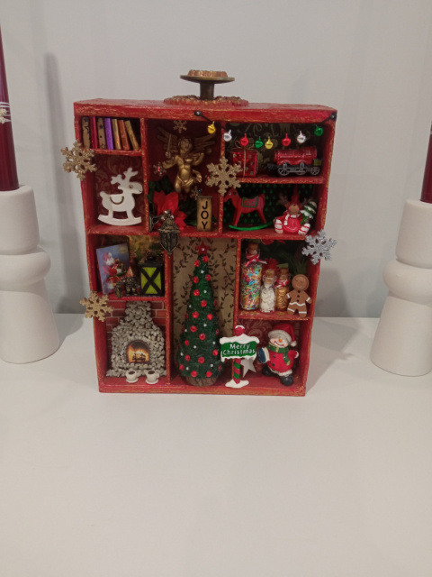 Ręcznie wykonane pudełko świąteczne Diorama 12. Ręcznie wykonane pudełko świąteczne Diorama 12.
